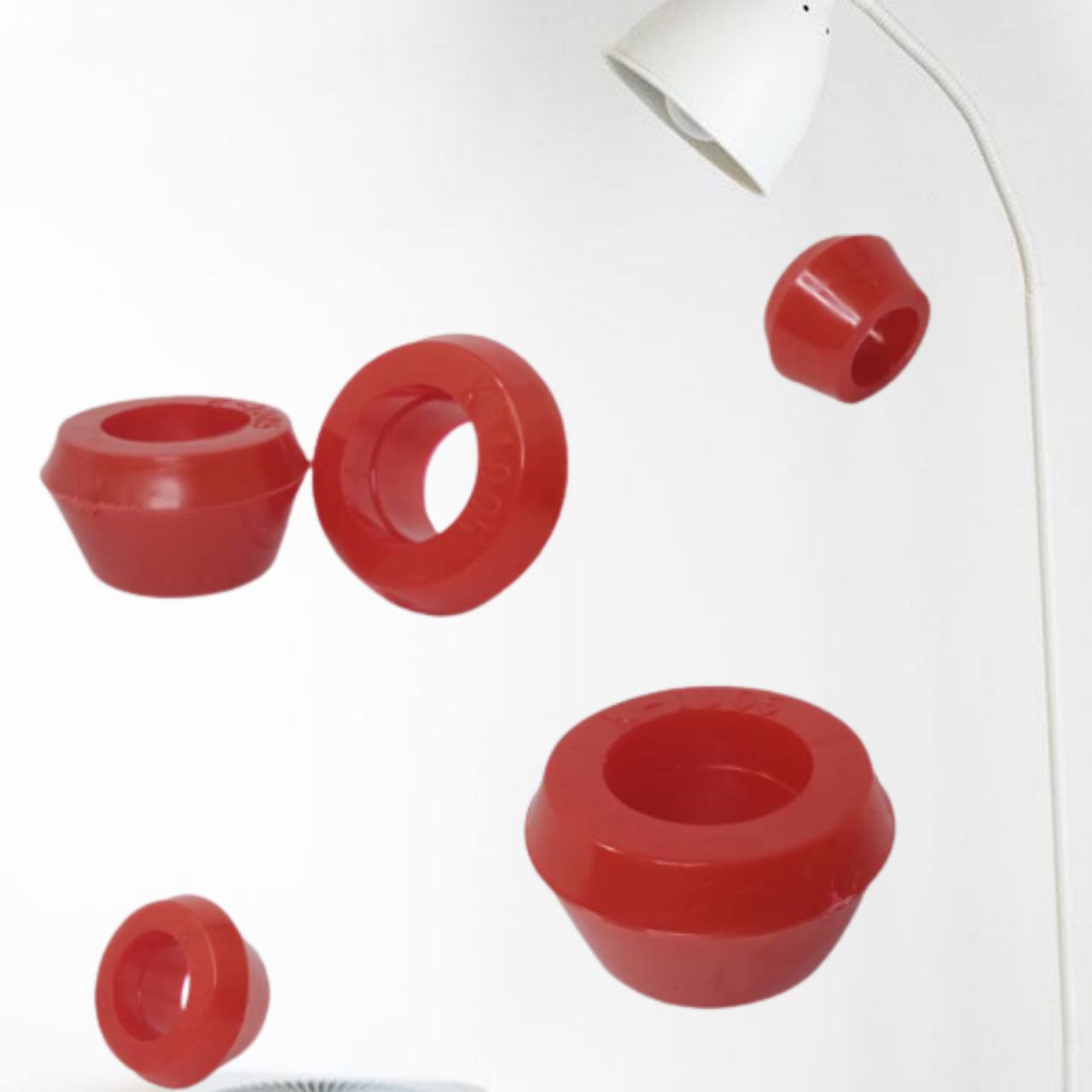 GOMA AMORTIGUADOR CÓNICA GRANDE GJP094 Toyota Machito Samuray Montero Ford Explorer