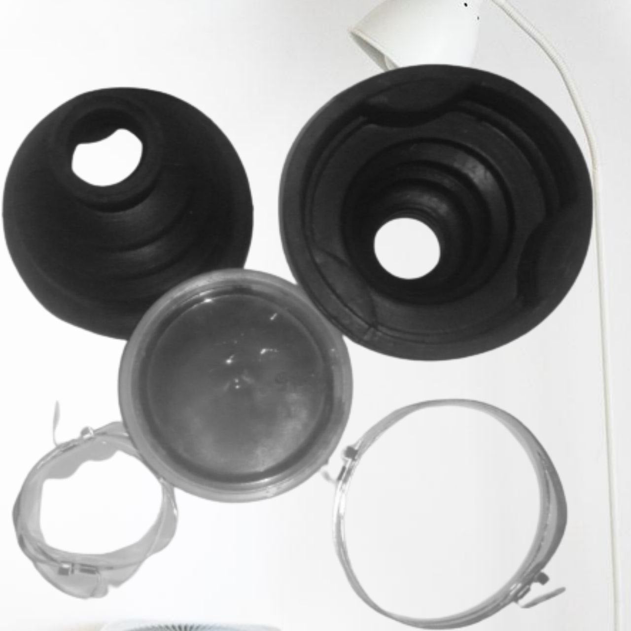 KIT: GUARDAPOLVO TRICETA + TIRRAJE + GRASA KGJ005. TOYOTA: Corolla, Tucson, Baby Camry; CHEVROLET: Optra; CHERY: Orinoco.