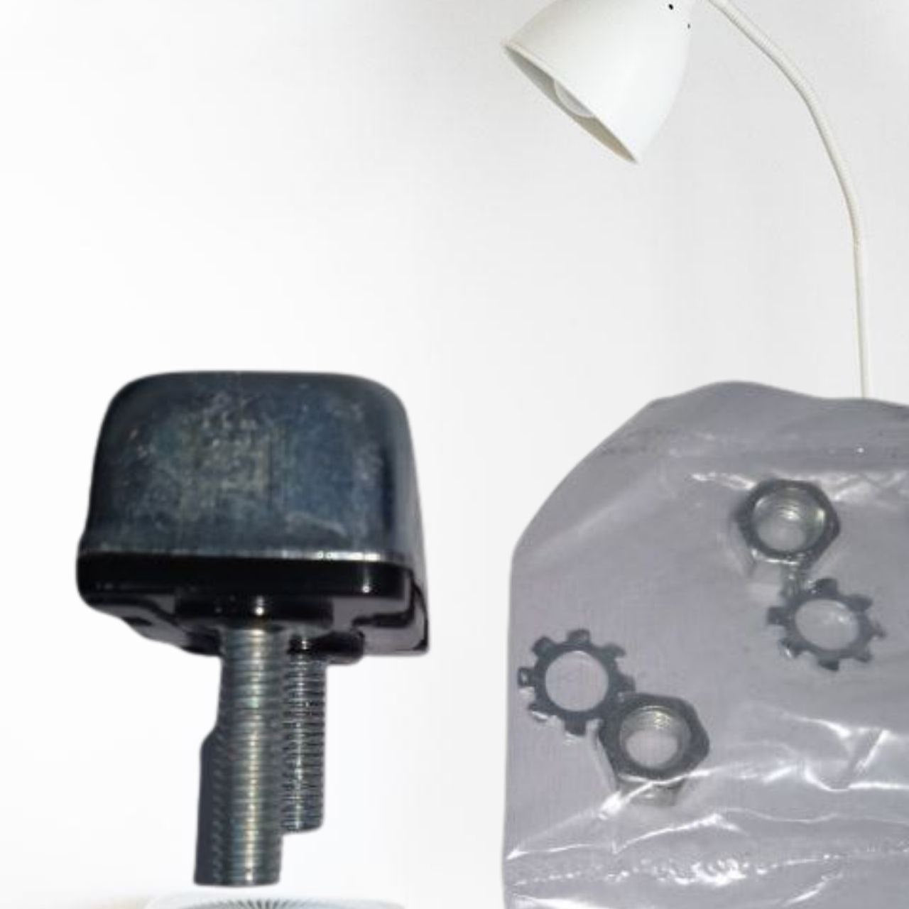 FUSIBLE TÉRMICO 30A 12/24 V /E511/SIN BASE GJNC850/ CB130B