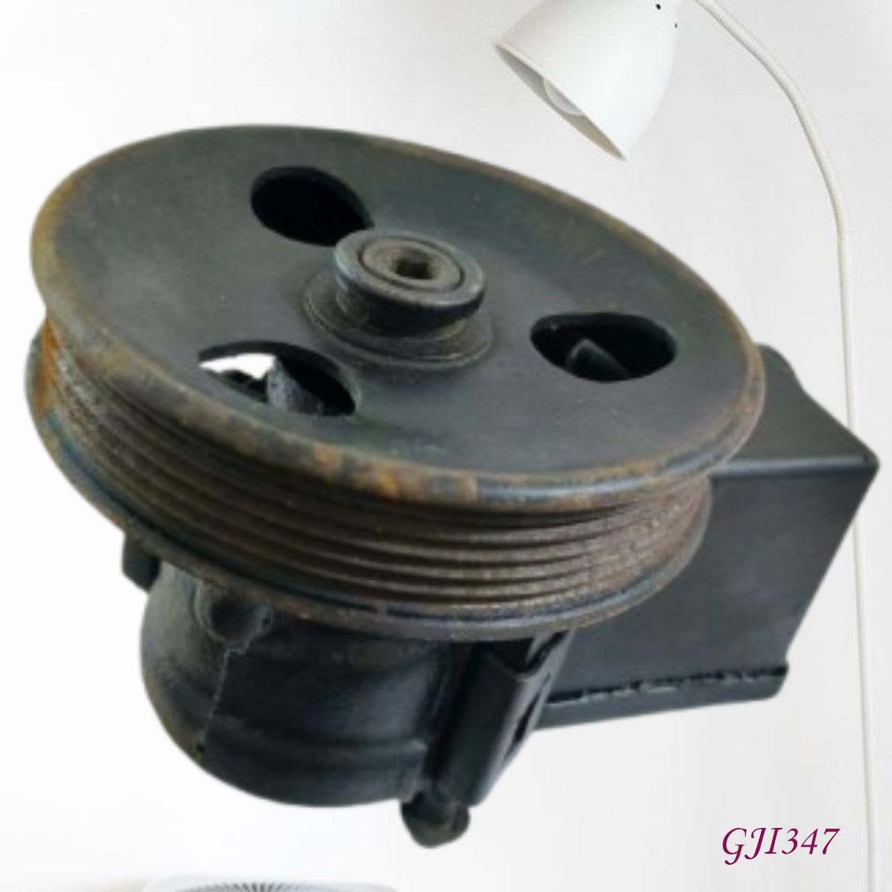 BOMBA DIRECCIÓN HIDRÁULICA GJI437 Chevrolet Ford Jeep